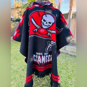 Buccaneers alpaca poncho,hooded poncho unisex,one size.